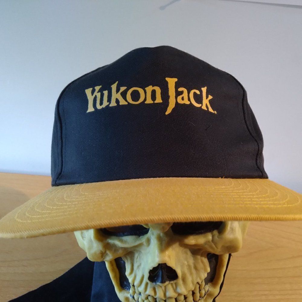 Deadstock Vintage Yukon Jack Two Tone Snap Back Trucker Hat